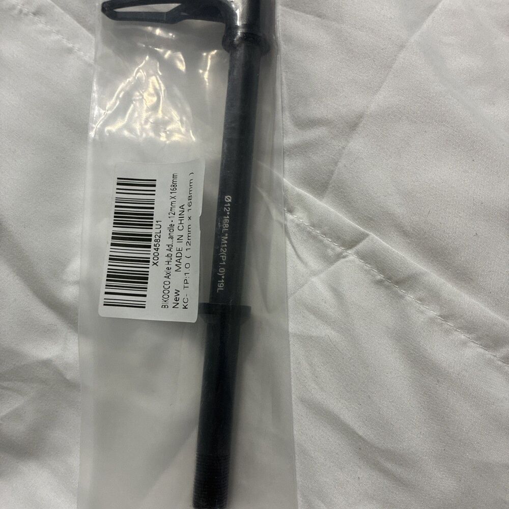 Bicycle Hub thru Axle Adapter